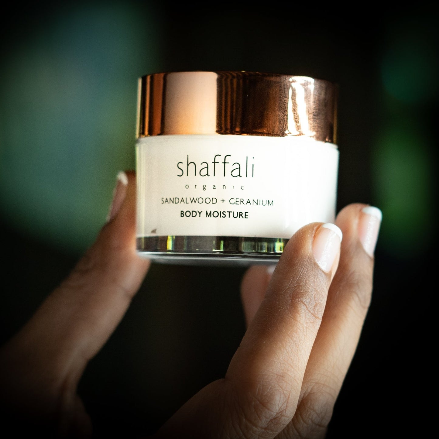 Step 2. Body: Sandalwood + Geranium Body Moisture
